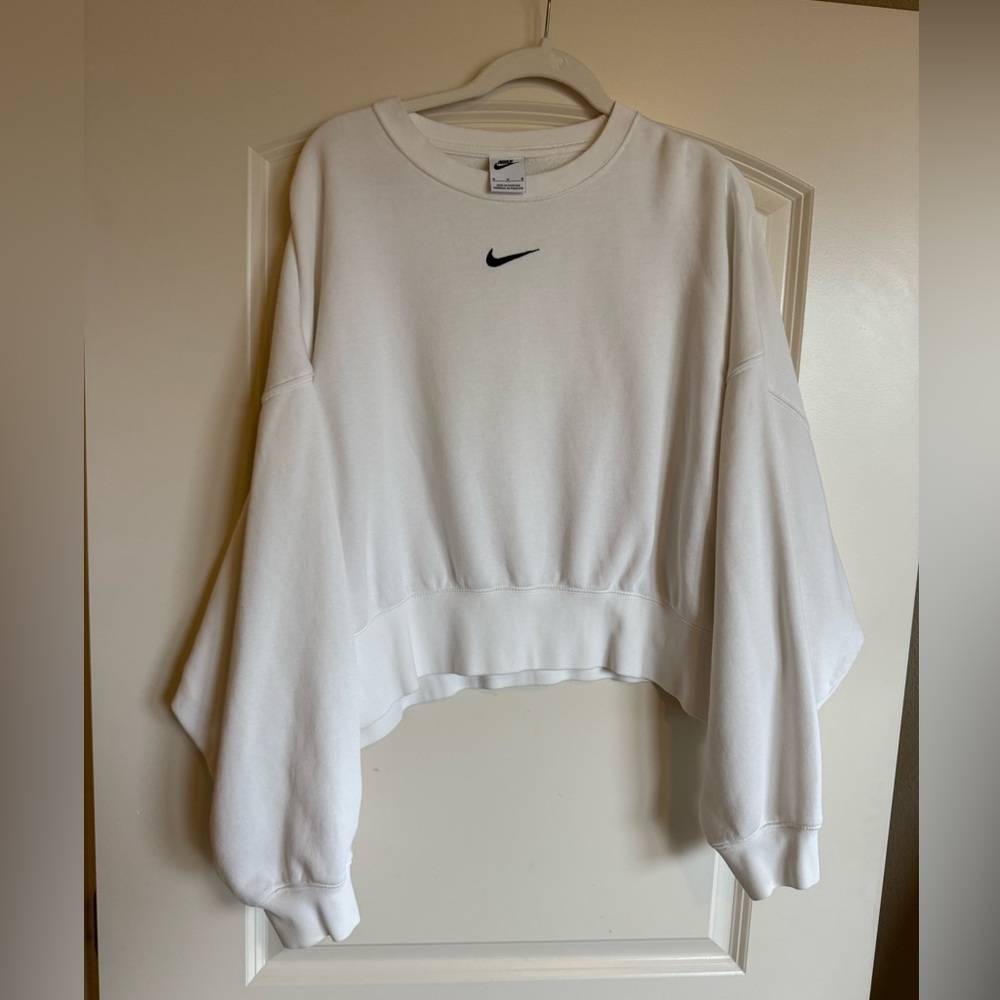 Nike Phoenix Crop Crewneck Size Medium, White
